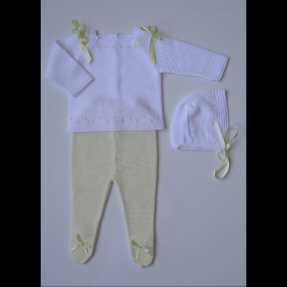 Baby Unisex knit set NEW - Picture 1 of 2